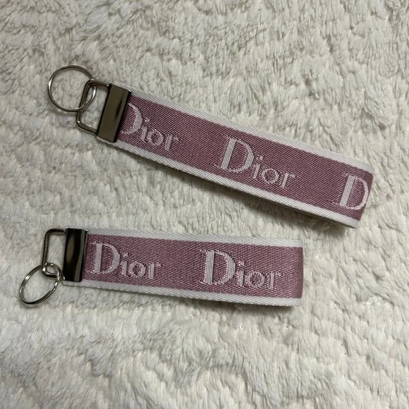 Keychain (medium) - Picture 3 of 4